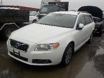 VOLVO V70 2012 Image 13