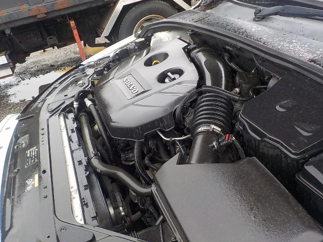 VOLVO V70 2012 Image 24