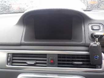 VOLVO V70 2012 Image 6