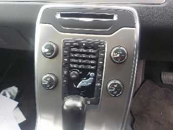 VOLVO V70 2012 Image 7