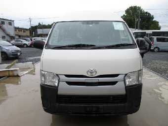 TOYOTA HIACE 2018 Image 2