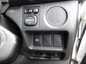 TOYOTA HIACE 2018 Image 16