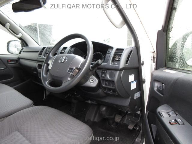 TOYOTA HIACE 2018 Image 5
