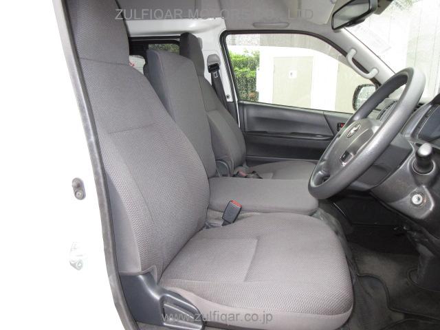 TOYOTA HIACE 2018 Image 6