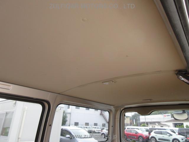 TOYOTA HIACE 2018 Image 11