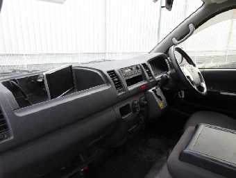 TOYOTA HIACE 2018 Image 13