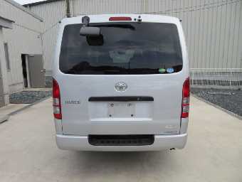 TOYOTA HIACE 2018 Image 4