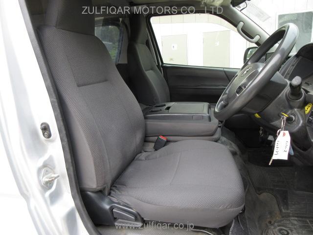 TOYOTA HIACE 2018 Image 6