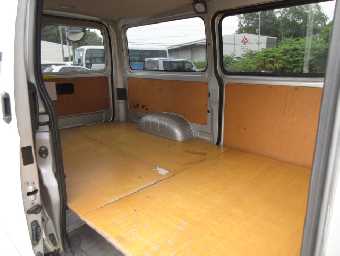 TOYOTA HIACE 2018 Image 8