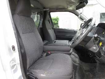 TOYOTA HIACE 2018 Image 6