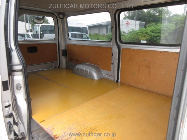 TOYOTA HIACE 2018 Image 8