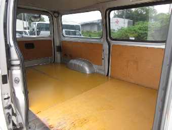 TOYOTA HIACE 2018 Image 8