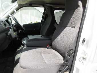 TOYOTA HIACE 2018 Image 12