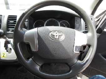 TOYOTA HIACE 2018 Image 14