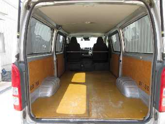 TOYOTA HIACE 2018 Image 9