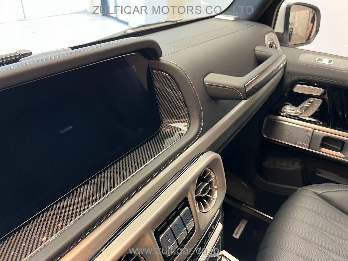 MERCEDES AMG G CLASS 2022 Image 64