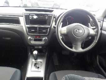 SUBARU EXIGA 2011 Image 4