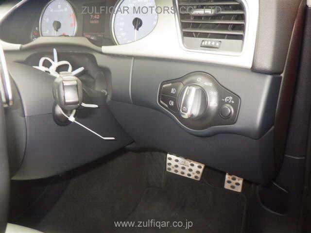 AUDI S4 2010 Image 6