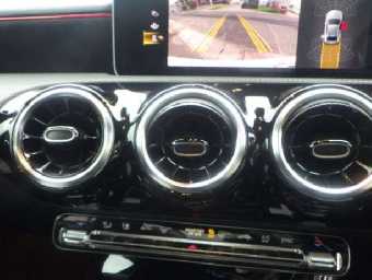 MERCEDES BENZ A CLASS 2019 Image 12