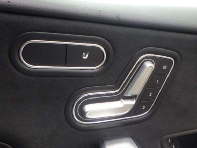 MERCEDES BENZ A CLASS 2019 Image 22