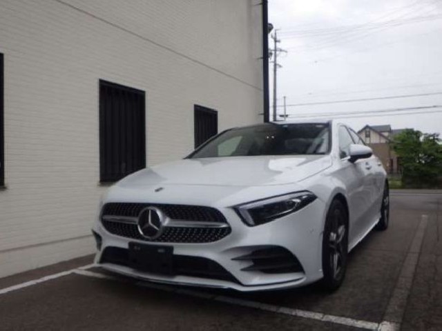 MERCEDES BENZ A CLASS 2019 Image 35