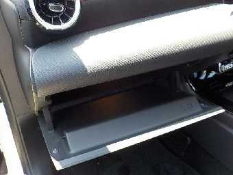 MERCEDES BENZ A CLASS 2019 Image 35