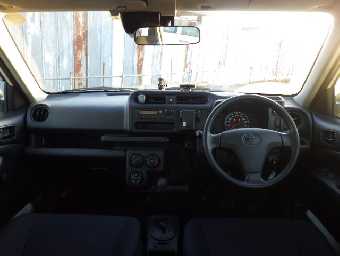 TOYOTA PROBOX 2018 Image 9