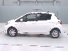 TOYOTA VITZ 2017 Image 4