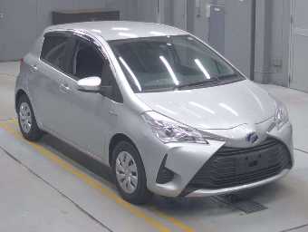 TOYOTA VITZ 2017 Image 5
