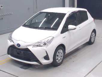 TOYOTA VITZ 2017 Image 1