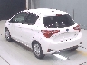 TOYOTA VITZ 2017 Image 6