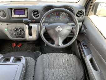 NISSAN NV350 CARAVAN 2012 Image 6