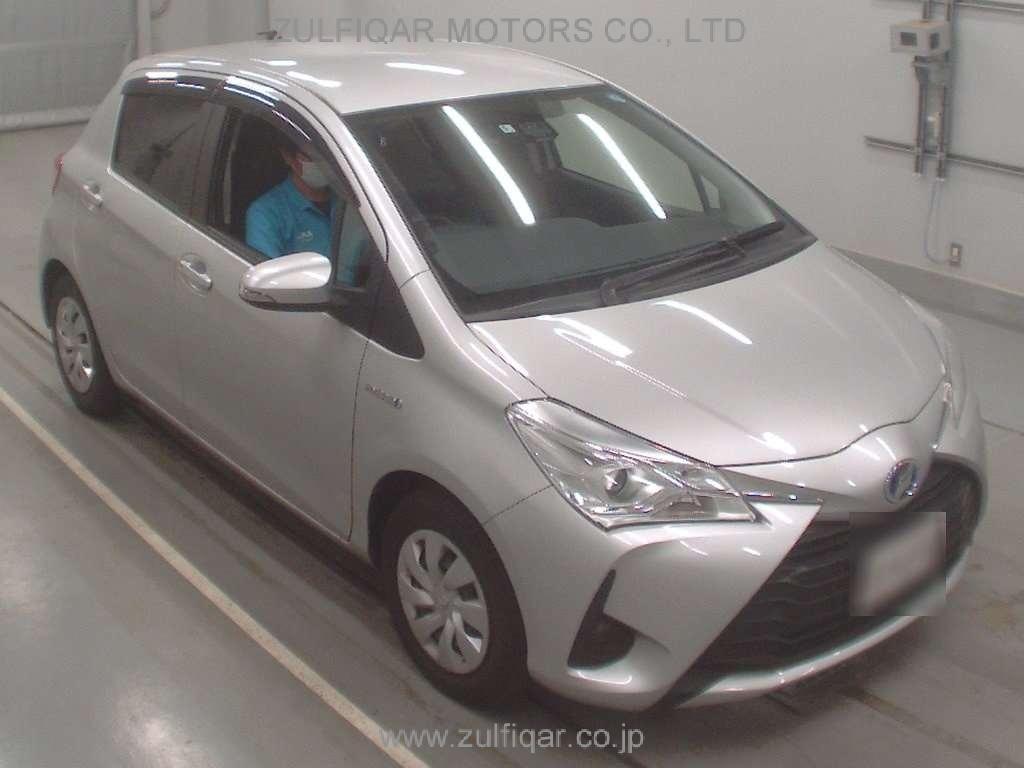 TOYOTA VITZ 2018 Image 5