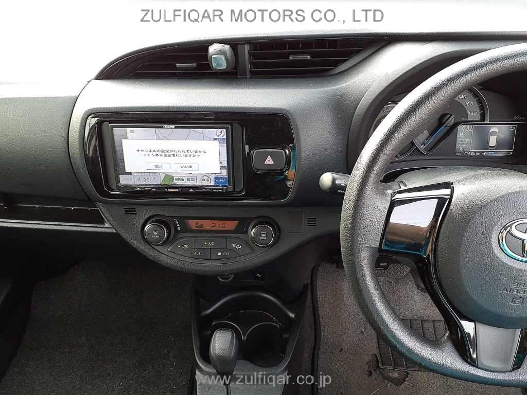 TOYOTA VITZ 2018 Image 9