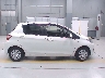 TOYOTA VITZ 2017 Image 3