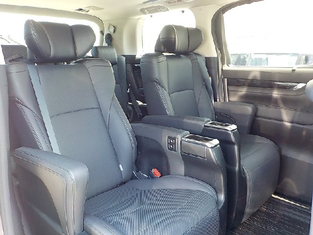 TOYOTA VELLFIRE 2020 Image 23