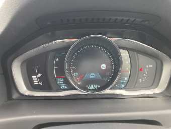 VOLVO XC70 2014 Image 8