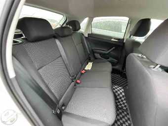 VOLKSWAGEN POLO 2019 Image 9