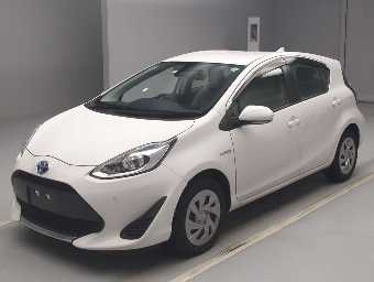 TOYOTA AQUA 2020 Image 1