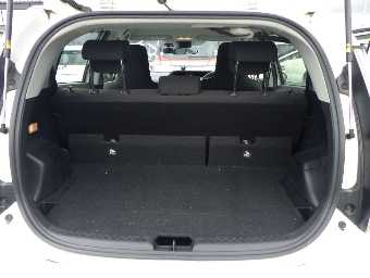 TOYOTA AQUA 2020 Image 8