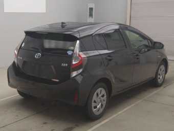 TOYOTA AQUA 2020 Image 2