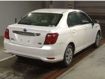 TOYOTA COROLLA AXIO 2016 Image 2