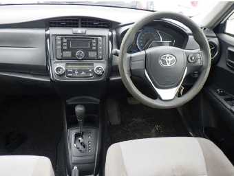 TOYOTA COROLLA AXIO 2016 Image 6