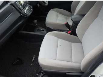 TOYOTA COROLLA AXIO 2016 Image 8