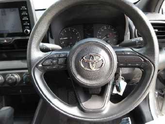 TOYOTA YARIS 2020 Image 13
