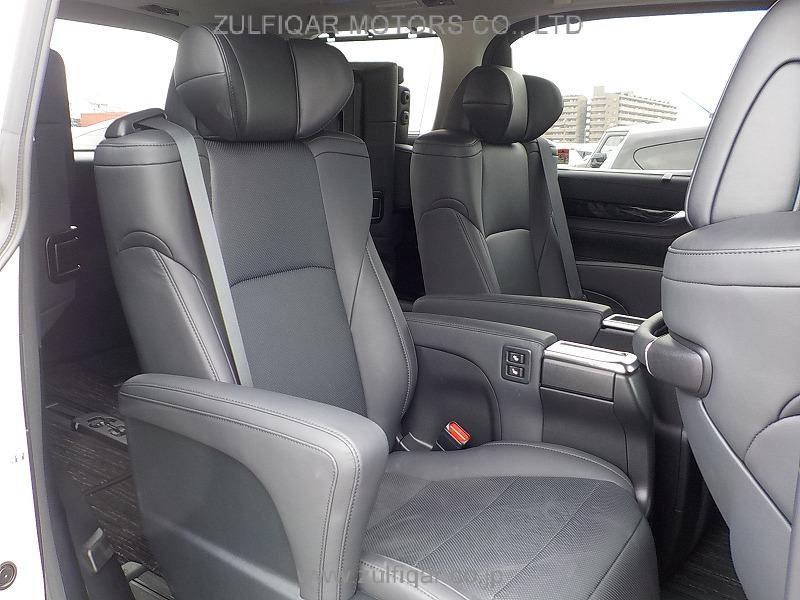 TOYOTA ALPHARD 2022 Image 11