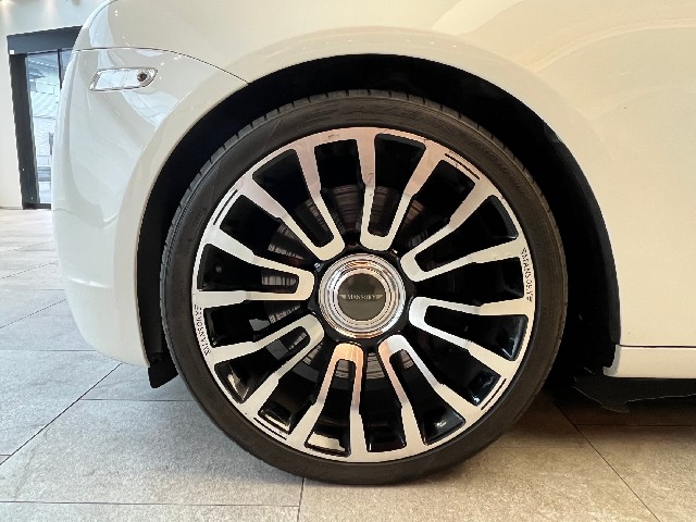 ROLLS ROYCE GHOST 2011 Image 19