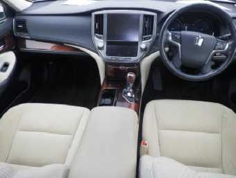TOYOTA CROWN HYBRID 2013 Image 3