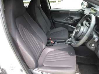 TOYOTA YARIS 2020 Image 6