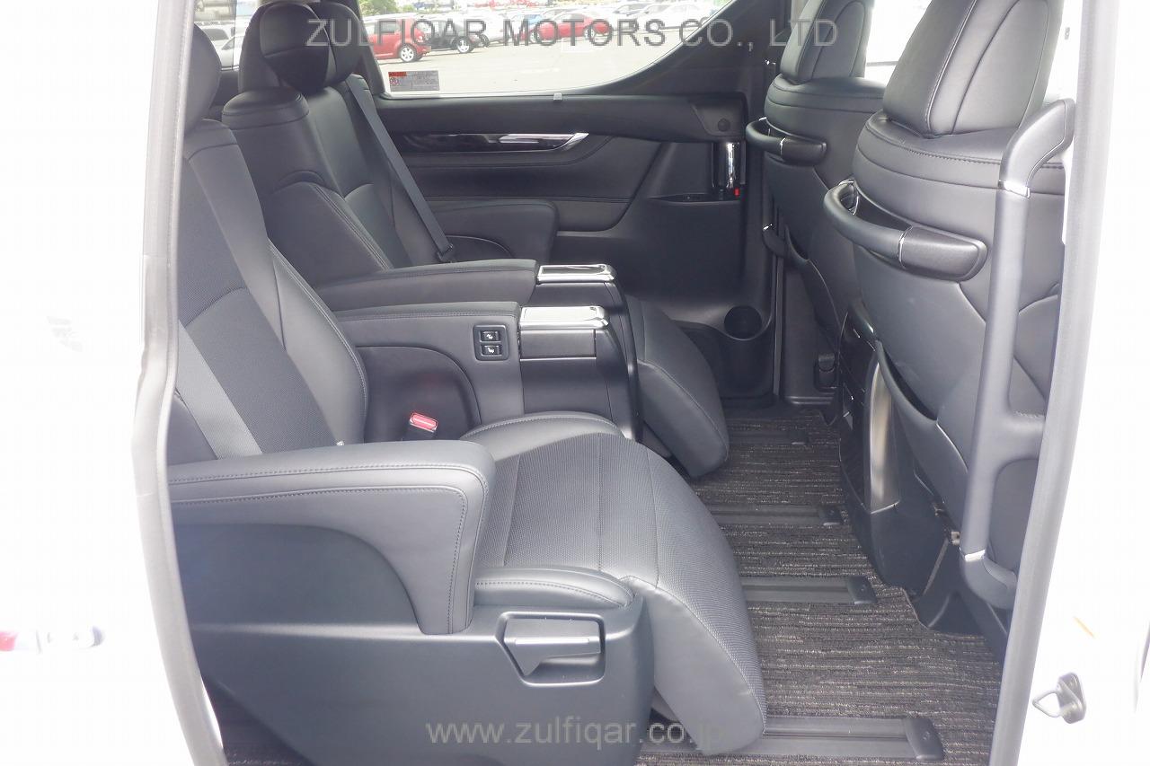 TOYOTA VELLFIRE 2019 Image 11